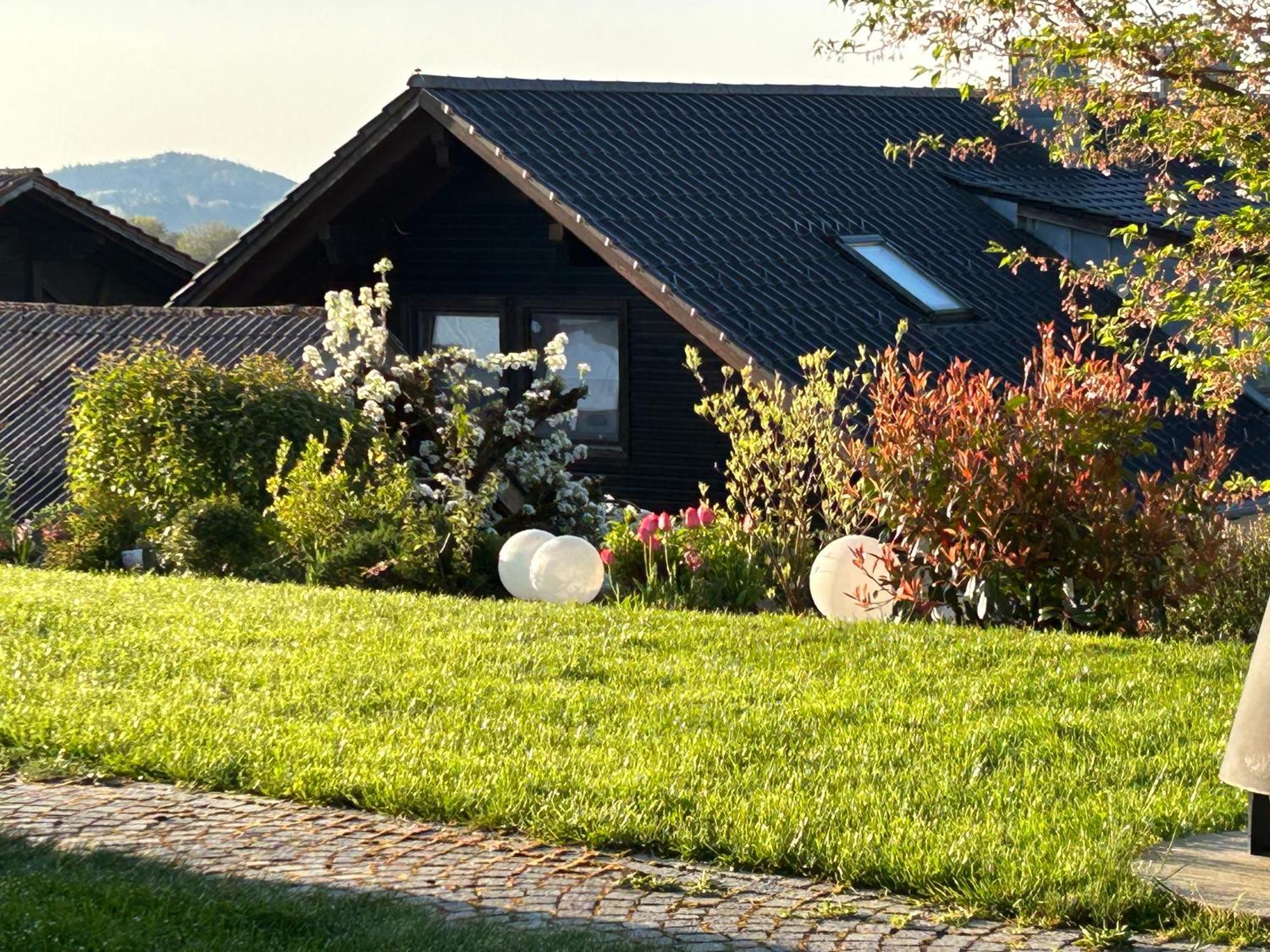 Ferienwohnungen Alpenblick Mit Garten -Panoramasauna- Kirchdorf im Wald Bagian luar foto